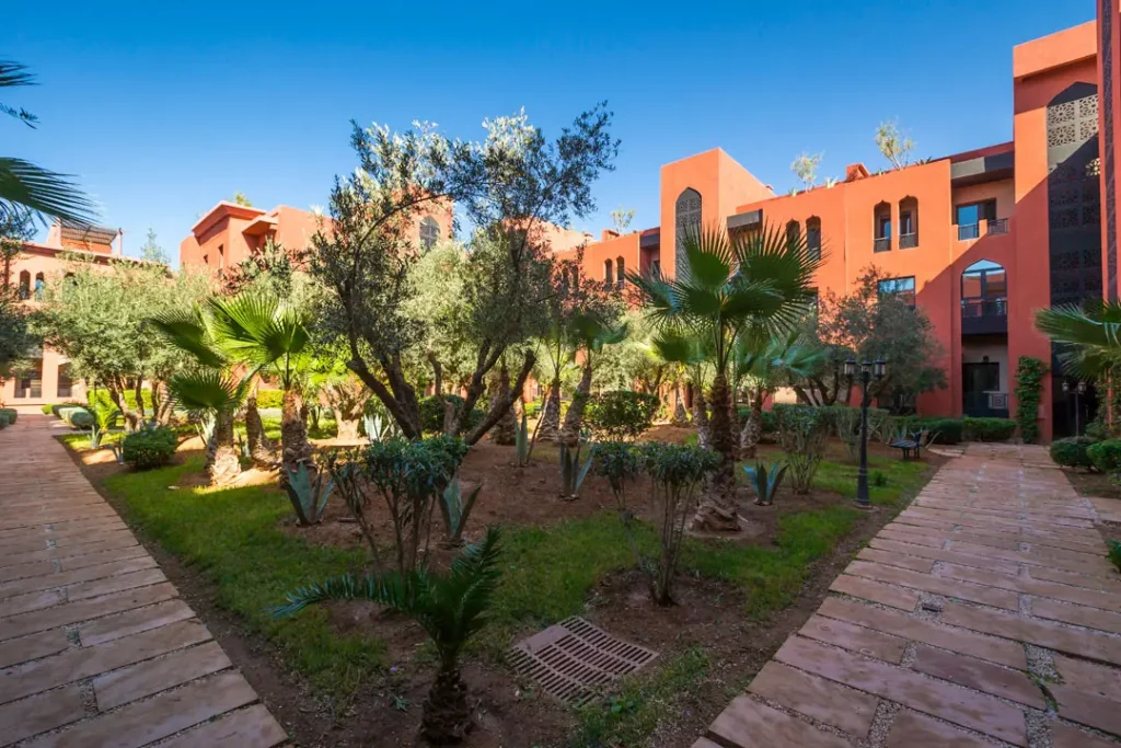 LES RIADS JANAT AZAYTOUN